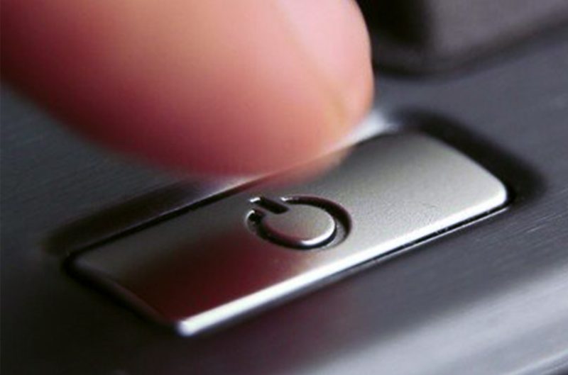 laptop tidak mau menyala